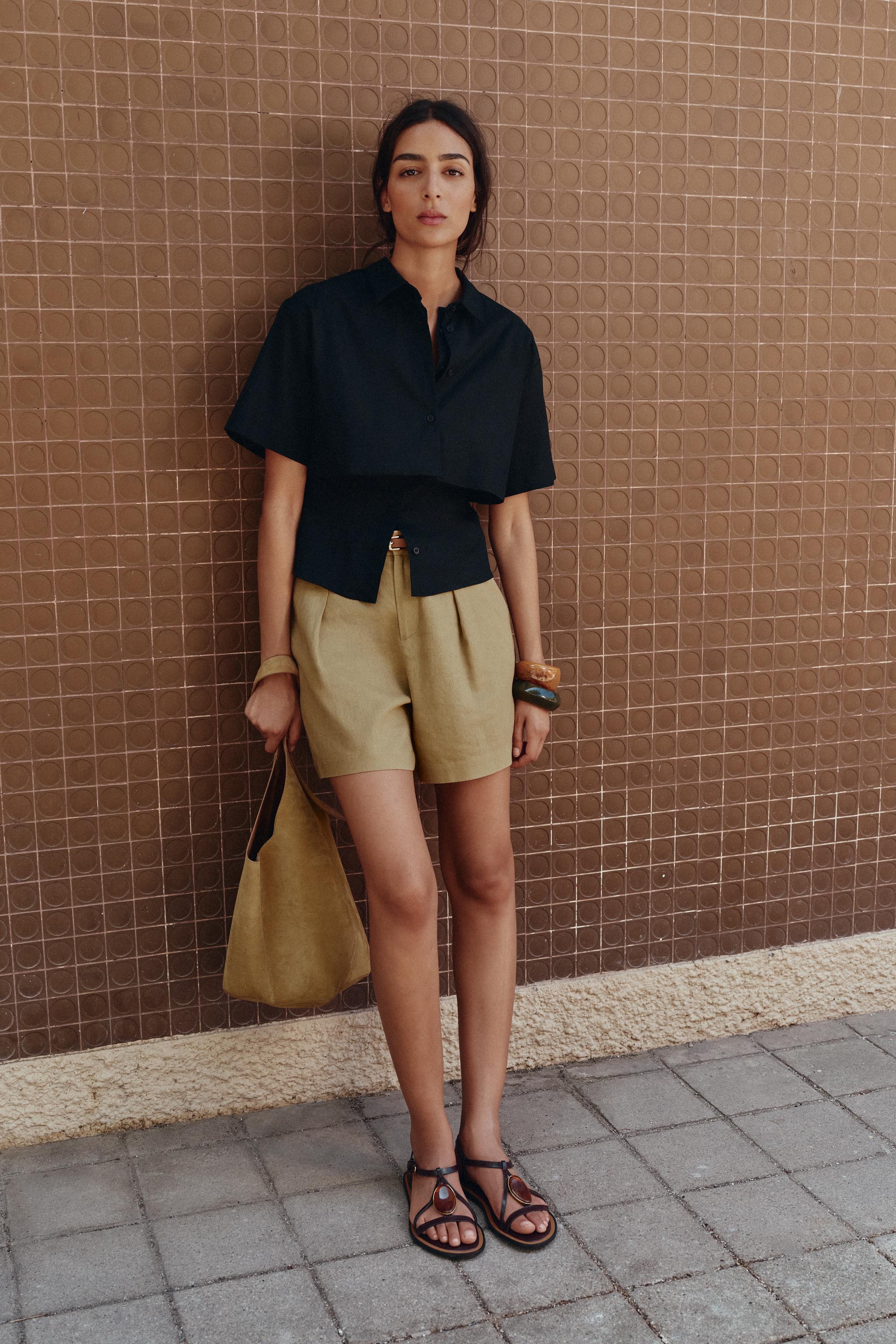 LINEN BELTED BERMUDA SHORTS